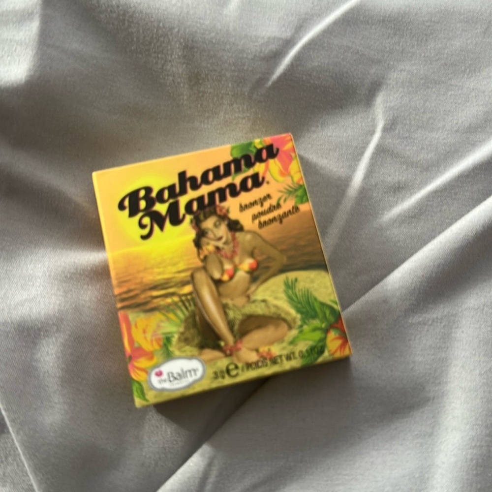 the Balm Cosmetics Bahama Mama Bronzer, Shadow, Contour Powder